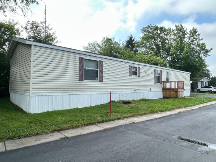 1730 Port Clinton Road, Fremont, 43420, 3 Bedrooms Bedrooms, ,2 BathroomsBathrooms,Residential,For Sale,Port Clinton,20262160