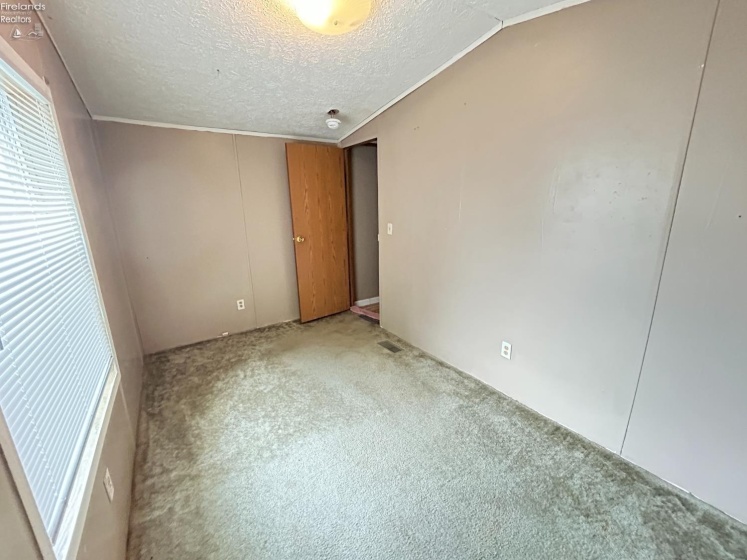 1730 Port Clinton Road, Fremont, 43420, 3 Bedrooms Bedrooms, ,2 BathroomsBathrooms,Residential,For Sale,Port Clinton,20262160