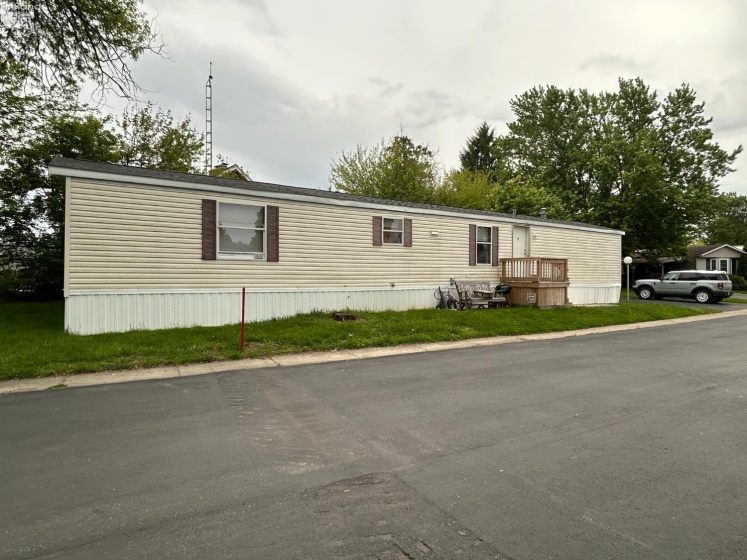 1730 Port Clinton Road, Fremont, 43420, 3 Bedrooms Bedrooms, ,2 BathroomsBathrooms,Residential,For Sale,Port Clinton,20262160