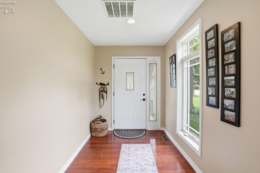 3594 Memorial Shoreway Drive, Marblehead, 43440, 3 Bedrooms Bedrooms, ,3 BathroomsBathrooms,Residential,For Sale,Memorial Shoreway,20262188