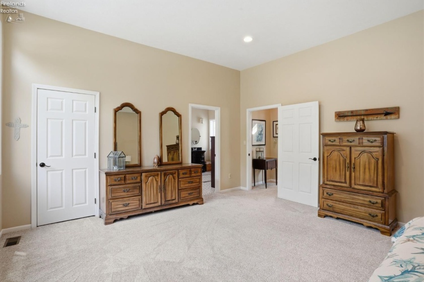 3594 Memorial Shoreway Drive, Marblehead, 43440, 3 Bedrooms Bedrooms, ,3 BathroomsBathrooms,Residential,For Sale,Memorial Shoreway,20262188