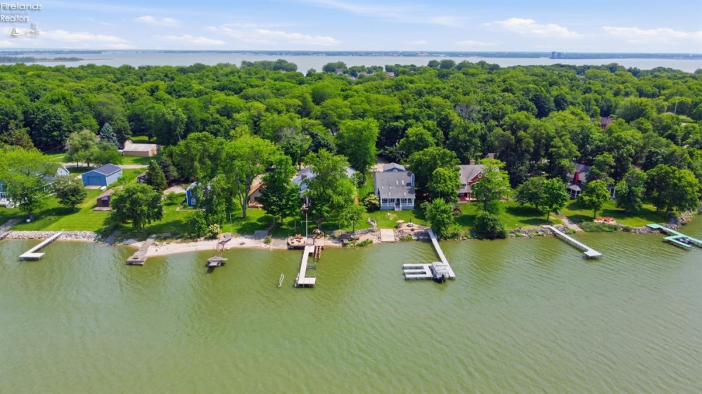3594 Memorial Shoreway Drive, Marblehead, 43440, 3 Bedrooms Bedrooms, ,3 BathroomsBathrooms,Residential,For Sale,Memorial Shoreway,20262188
