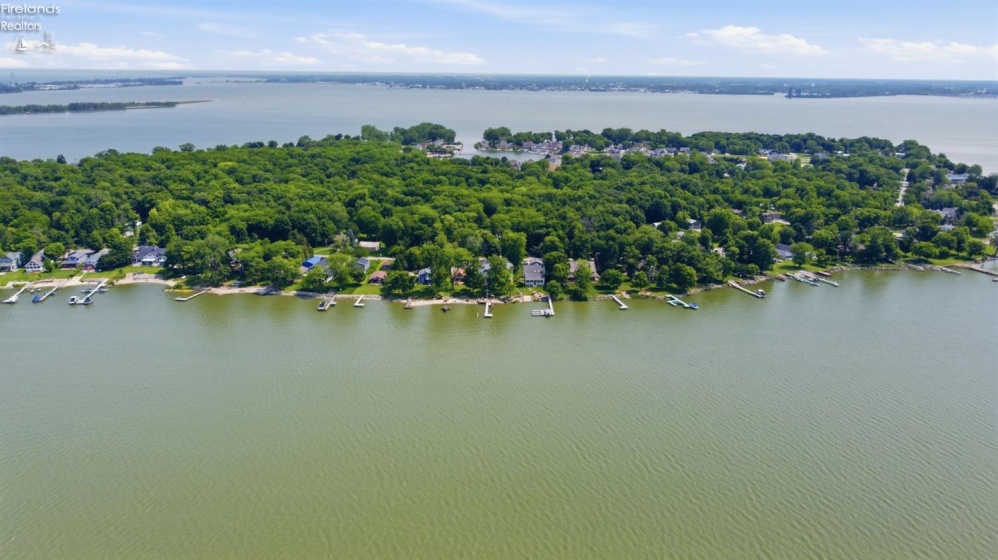 3594 Memorial Shoreway Drive, Marblehead, 43440, 3 Bedrooms Bedrooms, ,3 BathroomsBathrooms,Residential,For Sale,Memorial Shoreway,20262188