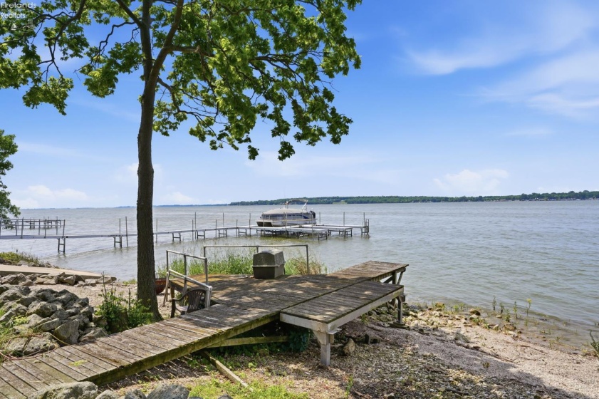 3594 Memorial Shoreway Drive, Marblehead, 43440, 3 Bedrooms Bedrooms, ,3 BathroomsBathrooms,Residential,For Sale,Memorial Shoreway,20262188