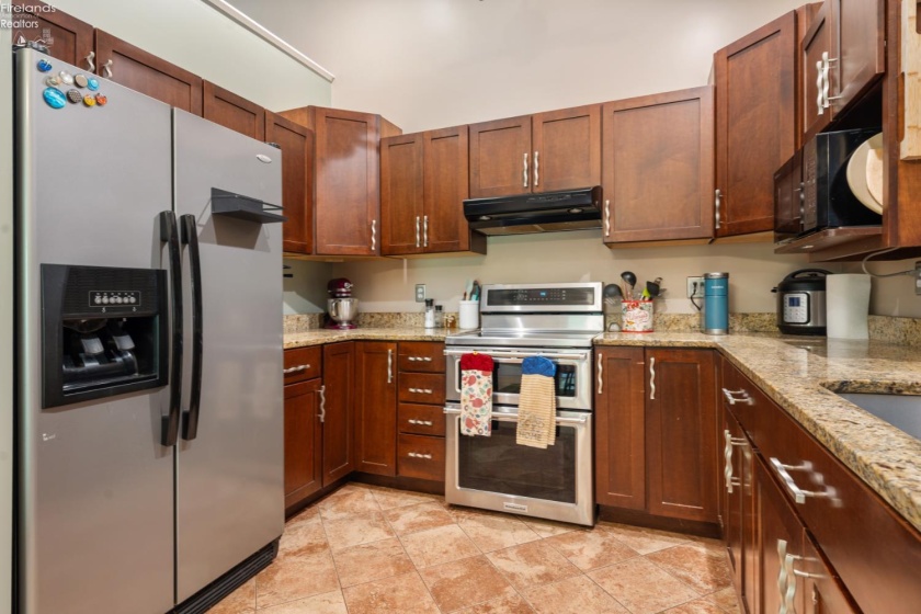 1875 Bayview Drive, Marblehead, 43440, 2 Bedrooms Bedrooms, ,1 BathroomBathrooms,Residential,For Sale,Bayview,20262181
