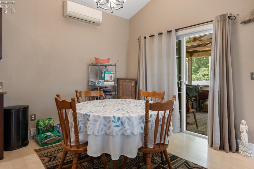 1875 Bayview Drive, Marblehead, 43440, 2 Bedrooms Bedrooms, ,1 BathroomBathrooms,Residential,For Sale,Bayview,20262181