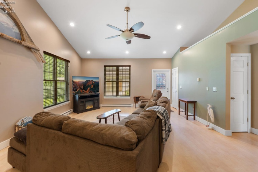 1875 Bayview Drive, Marblehead, 43440, 2 Bedrooms Bedrooms, ,1 BathroomBathrooms,Residential,For Sale,Bayview,20262181