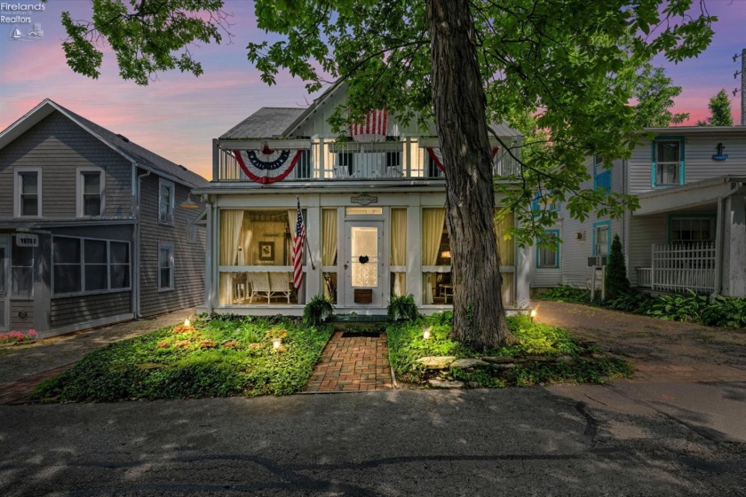225 Sycamore Avenue, Lakeside, 43440, 5 Bedrooms Bedrooms, ,3 BathroomsBathrooms,Residential,For Sale,Sycamore,20262207