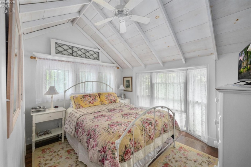 225 Sycamore Avenue, Lakeside, 43440, 5 Bedrooms Bedrooms, ,3 BathroomsBathrooms,Residential,For Sale,Sycamore,20262207