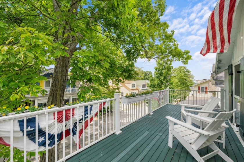 225 Sycamore Avenue, Lakeside, 43440, 5 Bedrooms Bedrooms, ,3 BathroomsBathrooms,Residential,For Sale,Sycamore,20262207