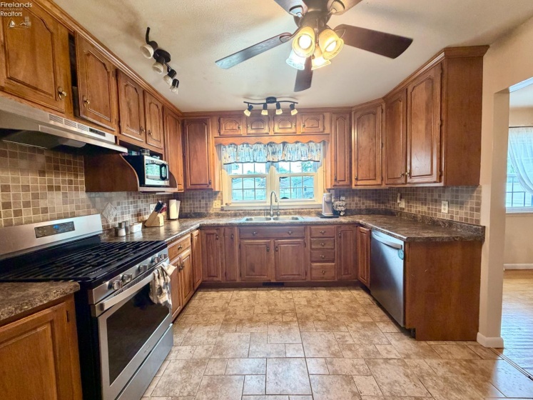 134 Arlington Drive, Bellevue, 44811, 4 Bedrooms Bedrooms, ,3 BathroomsBathrooms,Residential,For Sale,Arlington,20262020