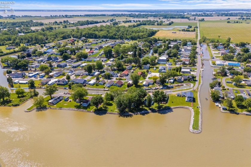 2845 Risingsun Road, Port Clinton, 43452, 3 Bedrooms Bedrooms, ,1 BathroomBathrooms,Residential,For Sale,Risingsun,20262034