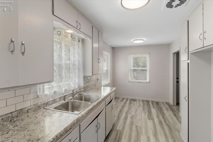 1536 Reswick Drive, Oregon, 43616, 3 Bedrooms Bedrooms, ,1 BathroomBathrooms,Residential,For Sale,Reswick,20262163