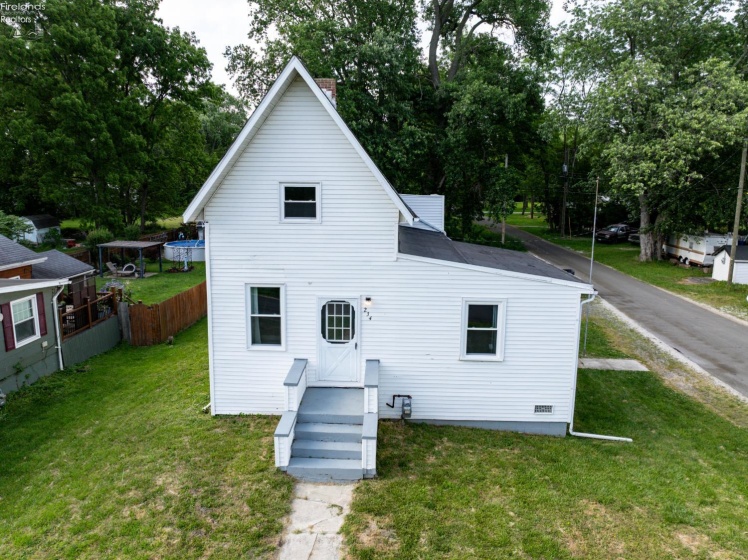 234 Charlotte Street, Tiffin, 44883, 3 Bedrooms Bedrooms, ,1 BathroomBathrooms,Residential,For Sale,Charlotte,20261751