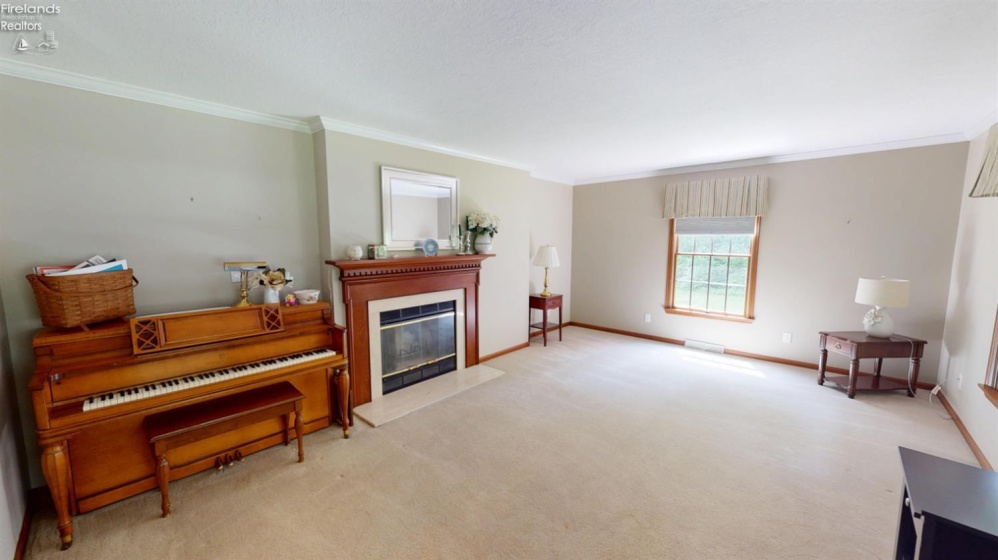 27 Ridge Drive, Fremont, 43420, 4 Bedrooms Bedrooms, ,3 BathroomsBathrooms,Residential,For Sale,Ridge,20262175