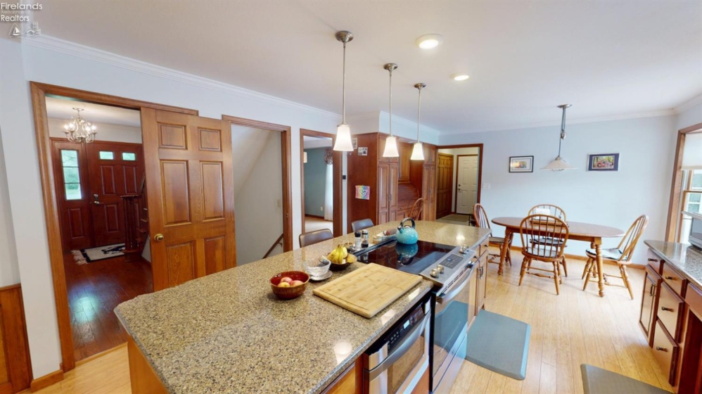 27 Ridge Drive, Fremont, 43420, 4 Bedrooms Bedrooms, ,3 BathroomsBathrooms,Residential,For Sale,Ridge,20262175
