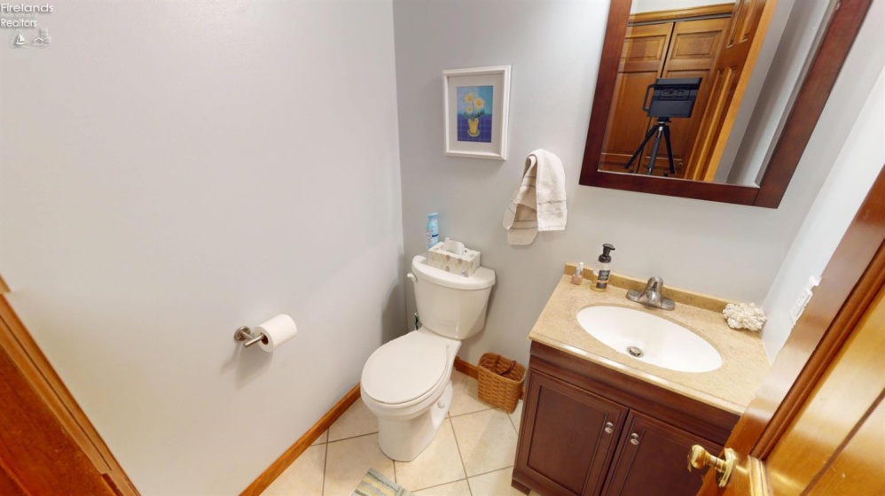 27 Ridge Drive, Fremont, 43420, 4 Bedrooms Bedrooms, ,3 BathroomsBathrooms,Residential,For Sale,Ridge,20262175