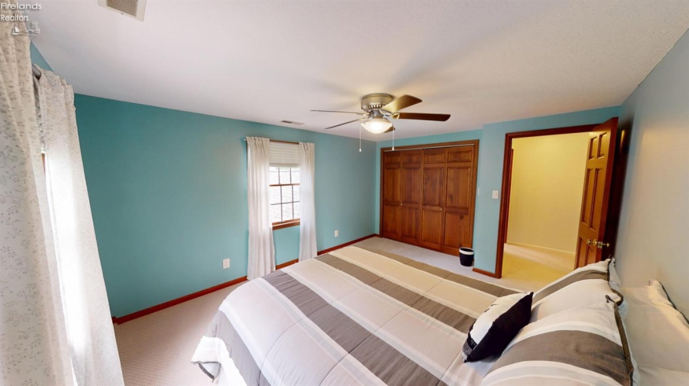 27 Ridge Drive, Fremont, 43420, 4 Bedrooms Bedrooms, ,3 BathroomsBathrooms,Residential,For Sale,Ridge,20262175