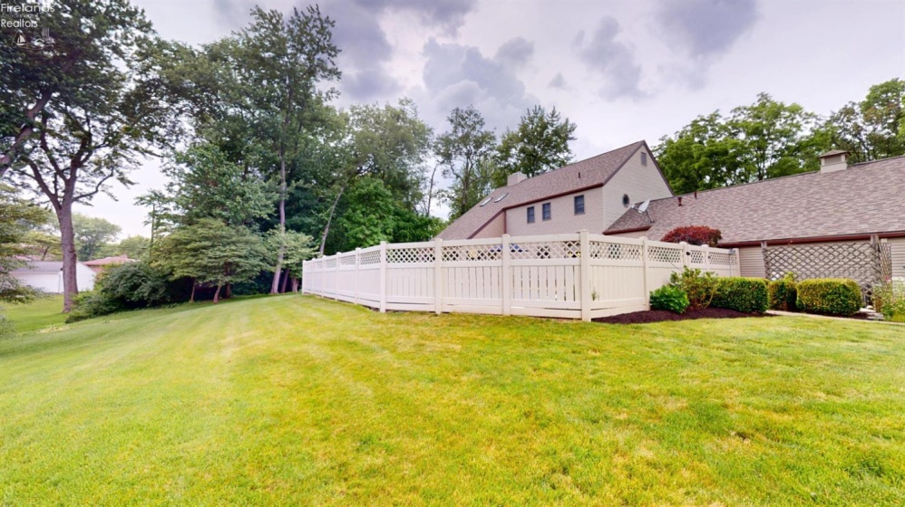 27 Ridge Drive, Fremont, 43420, 4 Bedrooms Bedrooms, ,3 BathroomsBathrooms,Residential,For Sale,Ridge,20262175