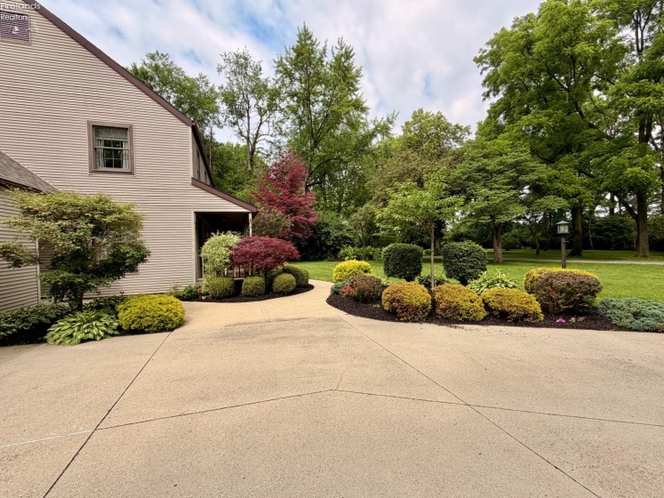 27 Ridge Drive, Fremont, 43420, 4 Bedrooms Bedrooms, ,3 BathroomsBathrooms,Residential,For Sale,Ridge,20262175
