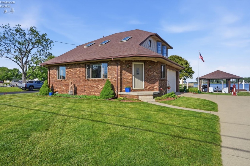 522 Gravel Bar Road, Marblehead, 43440, 3 Bedrooms Bedrooms, ,2 BathroomsBathrooms,Residential,For Sale,Gravel Bar,20262192