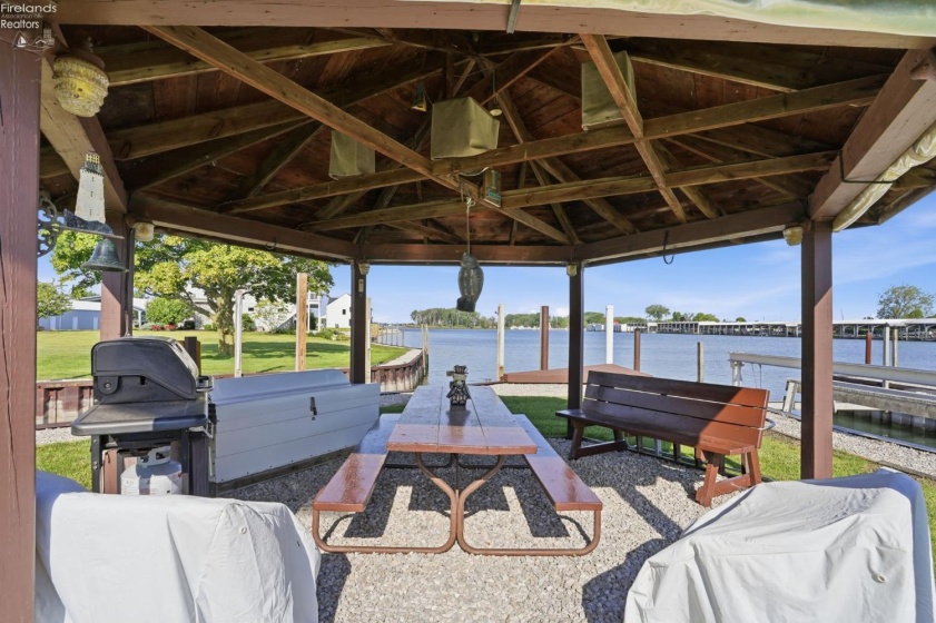 522 Gravel Bar Road, Marblehead, 43440, 3 Bedrooms Bedrooms, ,2 BathroomsBathrooms,Residential,For Sale,Gravel Bar,20262192