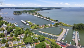522 Gravel Bar Road, Marblehead, 43440, 3 Bedrooms Bedrooms, ,2 BathroomsBathrooms,Residential,For Sale,Gravel Bar,20262192