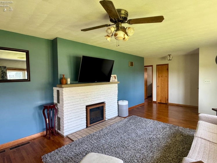 4830 Willard West Road, Willard, 44890, 3 Bedrooms Bedrooms, ,2 BathroomsBathrooms,Residential,For Sale,Willard West,20262212