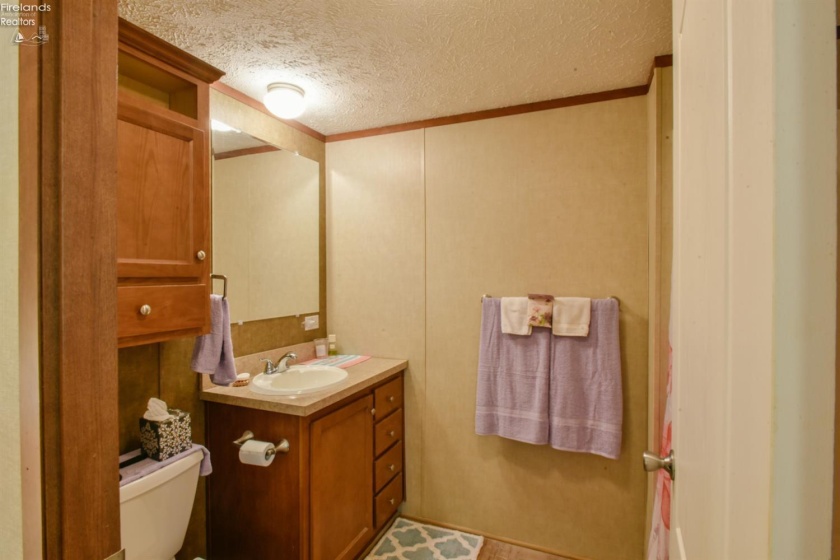 187 Driftwood Parkway, Port Clinton, 43452, 2 Bedrooms Bedrooms, ,2 BathroomsBathrooms,Residential,For Sale,Driftwood,20262198