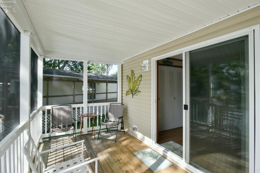187 Driftwood Parkway, Port Clinton, 43452, 2 Bedrooms Bedrooms, ,2 BathroomsBathrooms,Residential,For Sale,Driftwood,20262198