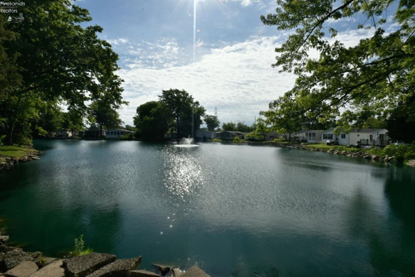 187 Driftwood Parkway, Port Clinton, 43452, 2 Bedrooms Bedrooms, ,2 BathroomsBathrooms,Residential,For Sale,Driftwood,20262198