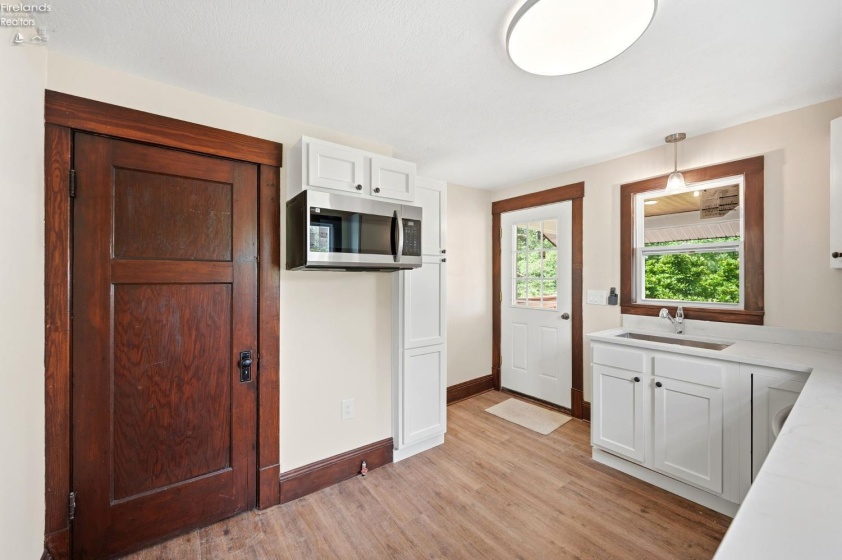 298 Substation Road, Brunswick, 44212, 4 Bedrooms Bedrooms, ,3 BathroomsBathrooms,Residential,For Sale,Substation,20262211