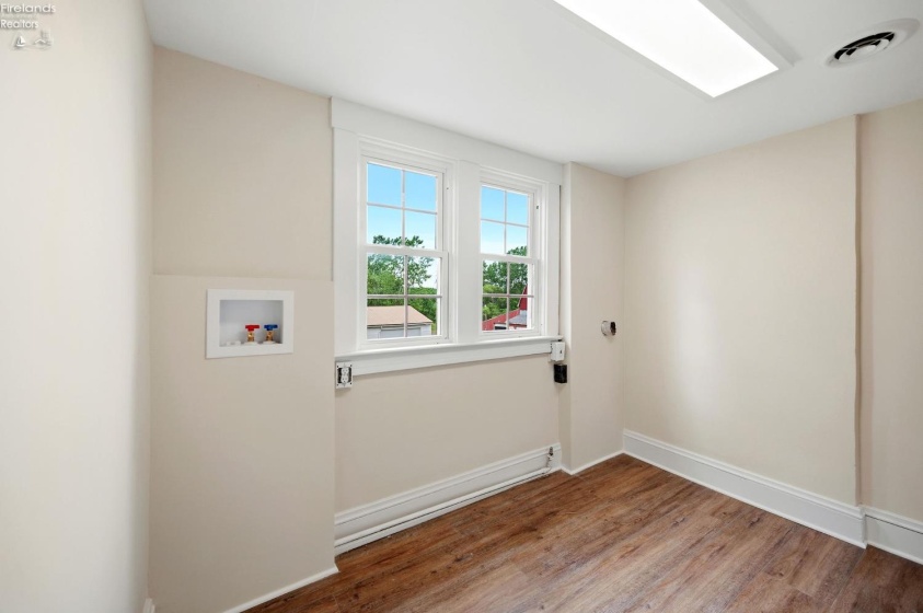 298 Substation Road, Brunswick, 44212, 4 Bedrooms Bedrooms, ,3 BathroomsBathrooms,Residential,For Sale,Substation,20262211