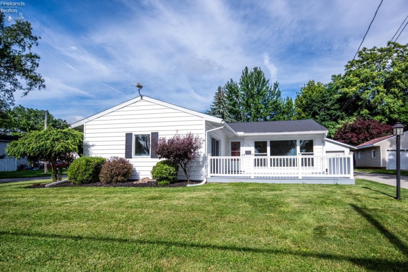103 Roger Avenue, Bellevue, 44811, 3 Bedrooms Bedrooms, ,2 BathroomsBathrooms,Residential,For Sale,Roger,20262208