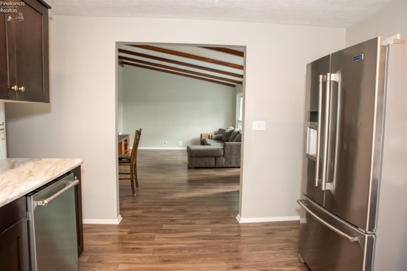 103 Roger Avenue, Bellevue, 44811, 3 Bedrooms Bedrooms, ,2 BathroomsBathrooms,Residential,For Sale,Roger,20262208
