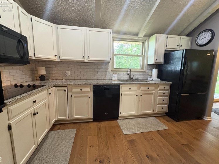 4285 State Route 103, Willard, 44890, 2 Bedrooms Bedrooms, ,3 BathroomsBathrooms,Residential,For Sale,State Route 103,20262205