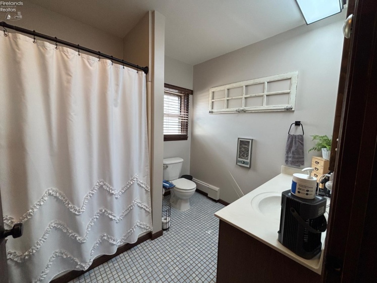 226 White Street, Clyde, 43410, 4 Bedrooms Bedrooms, ,1 BathroomBathrooms,Residential,For Sale,White,20262132
