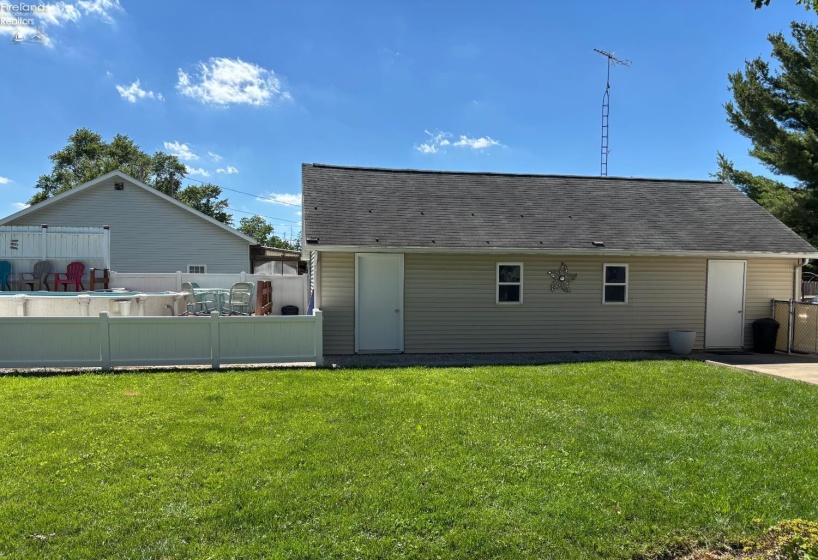 226 White Street, Clyde, 43410, 4 Bedrooms Bedrooms, ,1 BathroomBathrooms,Residential,For Sale,White,20262132
