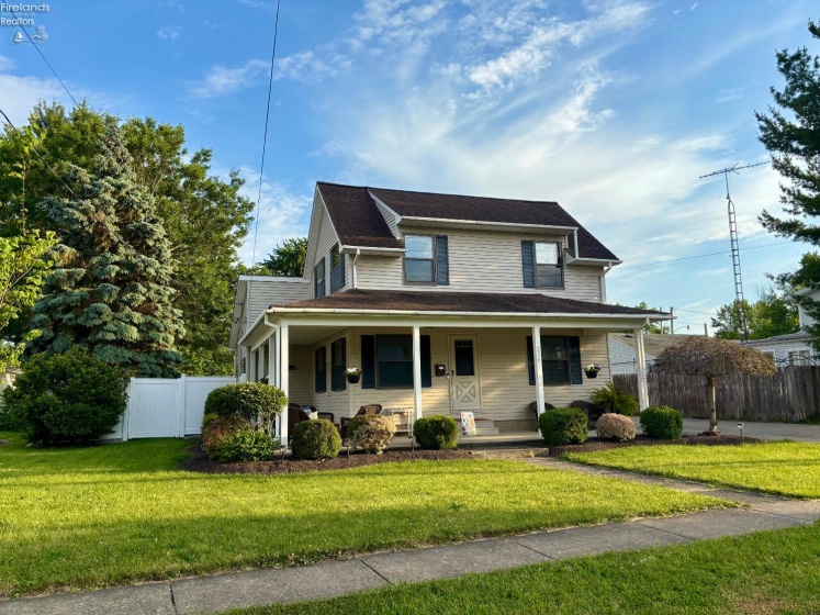 226 White Street, Clyde, 43410, 4 Bedrooms Bedrooms, ,1 BathroomBathrooms,Residential,For Sale,White,20262132
