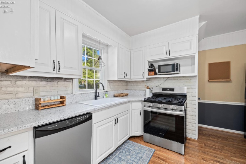 203 E. Main St., South Amherst, 44001, 3 Bedrooms Bedrooms, ,2 BathroomsBathrooms,Residential,For Sale,E. Main St.,20262177