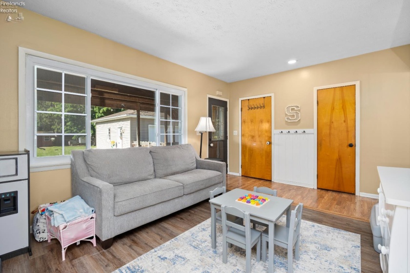 203 E. Main St., South Amherst, 44001, 3 Bedrooms Bedrooms, ,2 BathroomsBathrooms,Residential,For Sale,E. Main St.,20262177