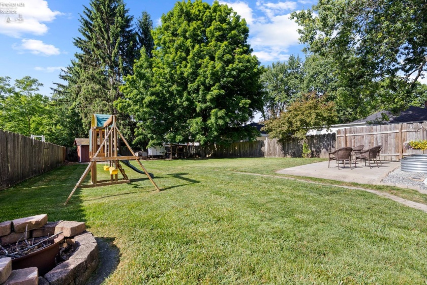 203 E. Main St., South Amherst, 44001, 3 Bedrooms Bedrooms, ,2 BathroomsBathrooms,Residential,For Sale,E. Main St.,20262177