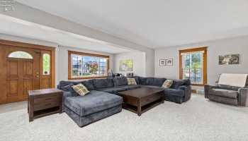 203 E. Main St., South Amherst, 44001, 3 Bedrooms Bedrooms, ,2 BathroomsBathrooms,Residential,For Sale,E. Main St.,20262177