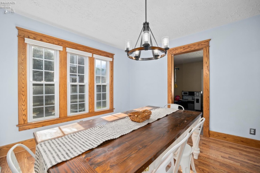 203 E. Main St., South Amherst, 44001, 3 Bedrooms Bedrooms, ,2 BathroomsBathrooms,Residential,For Sale,E. Main St.,20262177
