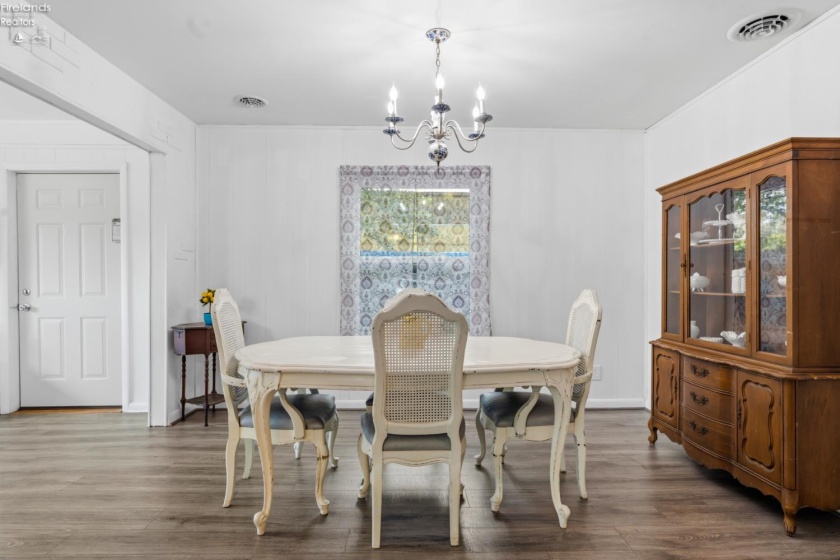 2086 Sugar Bush Road, Marblehead, 43440, 4 Bedrooms Bedrooms, ,3 BathroomsBathrooms,Residential,For Sale,Sugar Bush,20262219