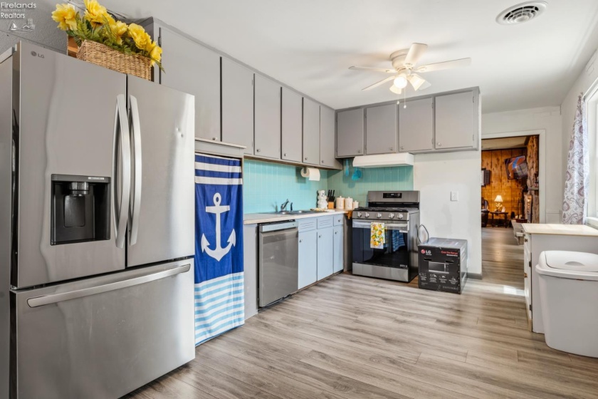 2086 Sugar Bush Road, Marblehead, 43440, 4 Bedrooms Bedrooms, ,3 BathroomsBathrooms,Residential,For Sale,Sugar Bush,20262219