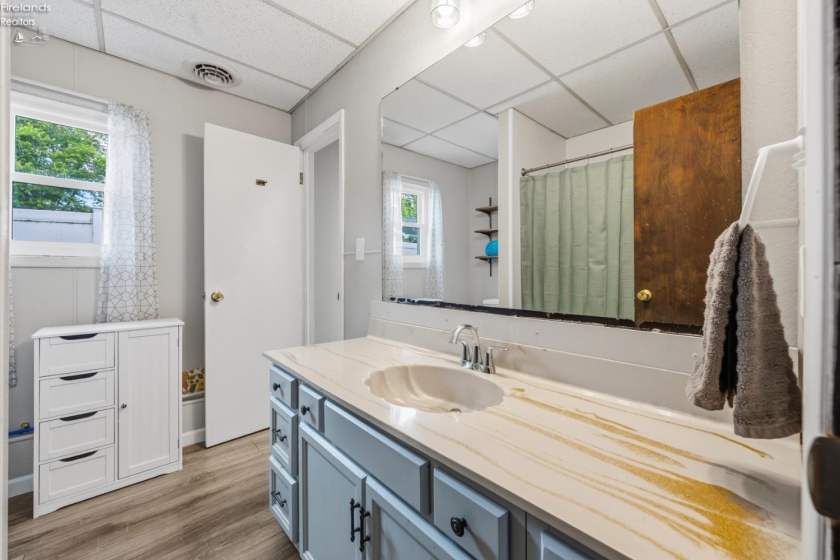2086 Sugar Bush Road, Marblehead, 43440, 4 Bedrooms Bedrooms, ,3 BathroomsBathrooms,Residential,For Sale,Sugar Bush,20262219