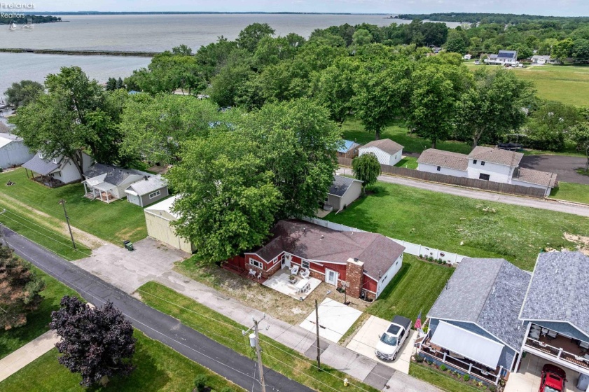 2086 Sugar Bush Road, Marblehead, 43440, 4 Bedrooms Bedrooms, ,3 BathroomsBathrooms,Residential,For Sale,Sugar Bush,20262219