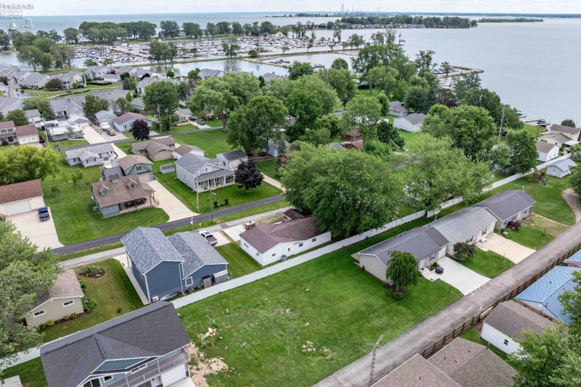 2086 Sugar Bush Road, Marblehead, 43440, 4 Bedrooms Bedrooms, ,3 BathroomsBathrooms,Residential,For Sale,Sugar Bush,20262219