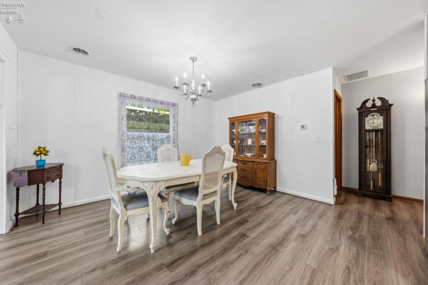 2086 Sugar Bush Road, Marblehead, 43440, 4 Bedrooms Bedrooms, ,3 BathroomsBathrooms,Residential,For Sale,Sugar Bush,20262219